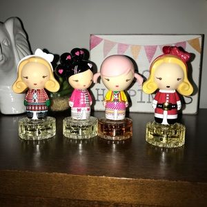 4 Harajuku Lovers Purfumes💕